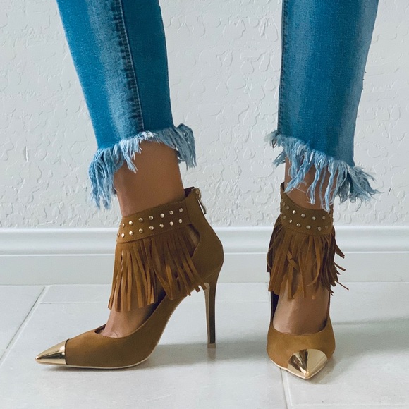 NIB Tan Fringe Studded Cap Toe Stiletto Heel Pump - Picture 4 of 8